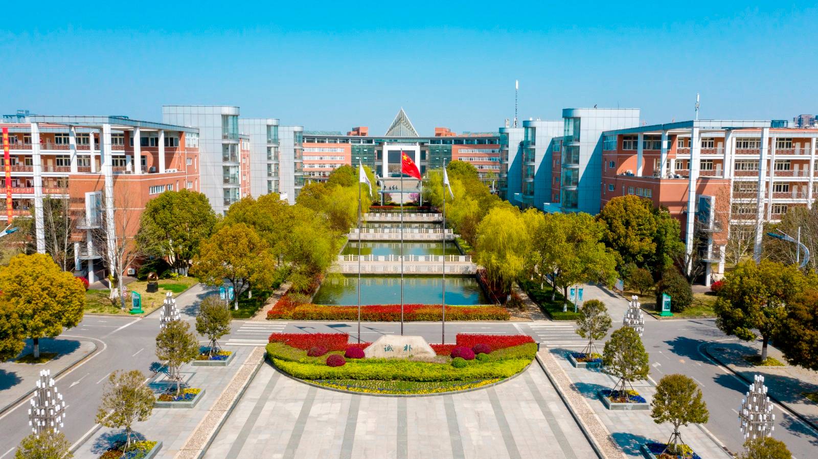 江苏省南京师范大学从属中学热水项目